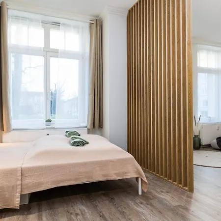 Traber Modern Gemuetlich Zentral شقة